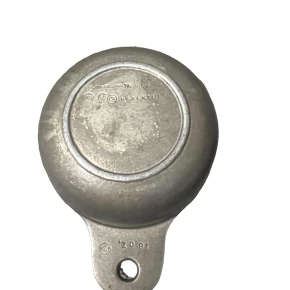 Vintage Measuring Cup Made in Milton PA USA, 18 0z cup - Picture 5 of 8